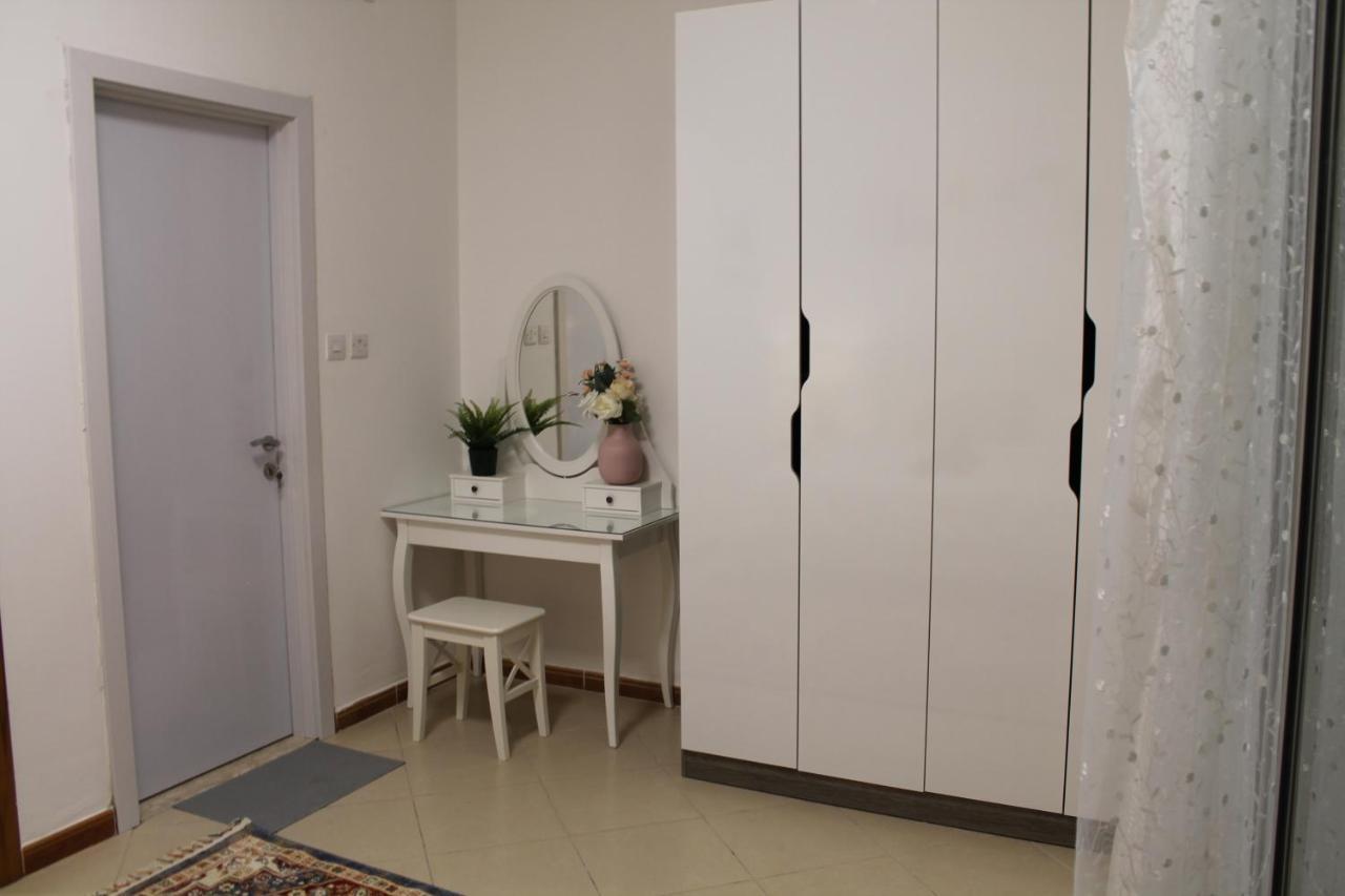 Newly Furnished Cozy 1 Bedroom Apartment Close To Jbr Beach And Metro Dubai Exteriör bild