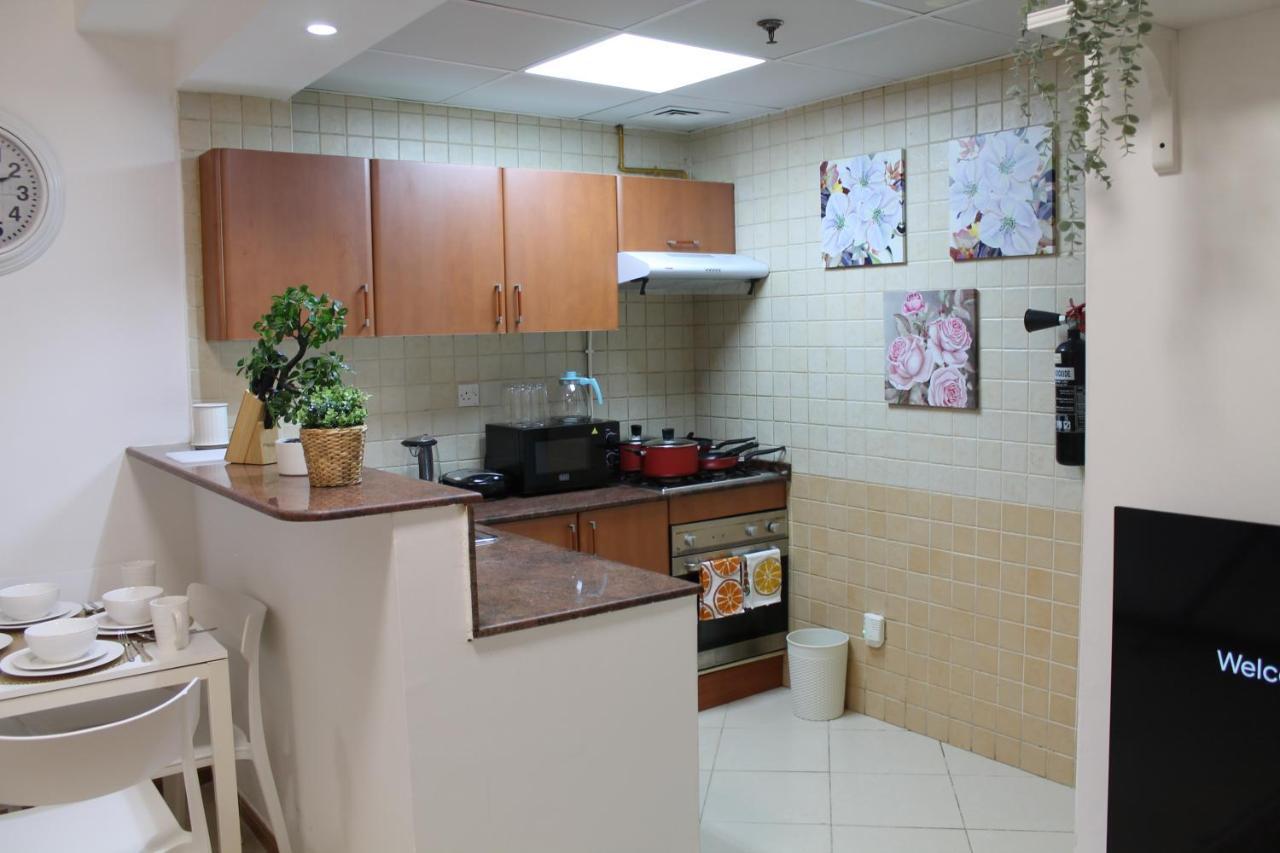 Newly Furnished Cozy 1 Bedroom Apartment Close To Jbr Beach And Metro Dubai Exteriör bild