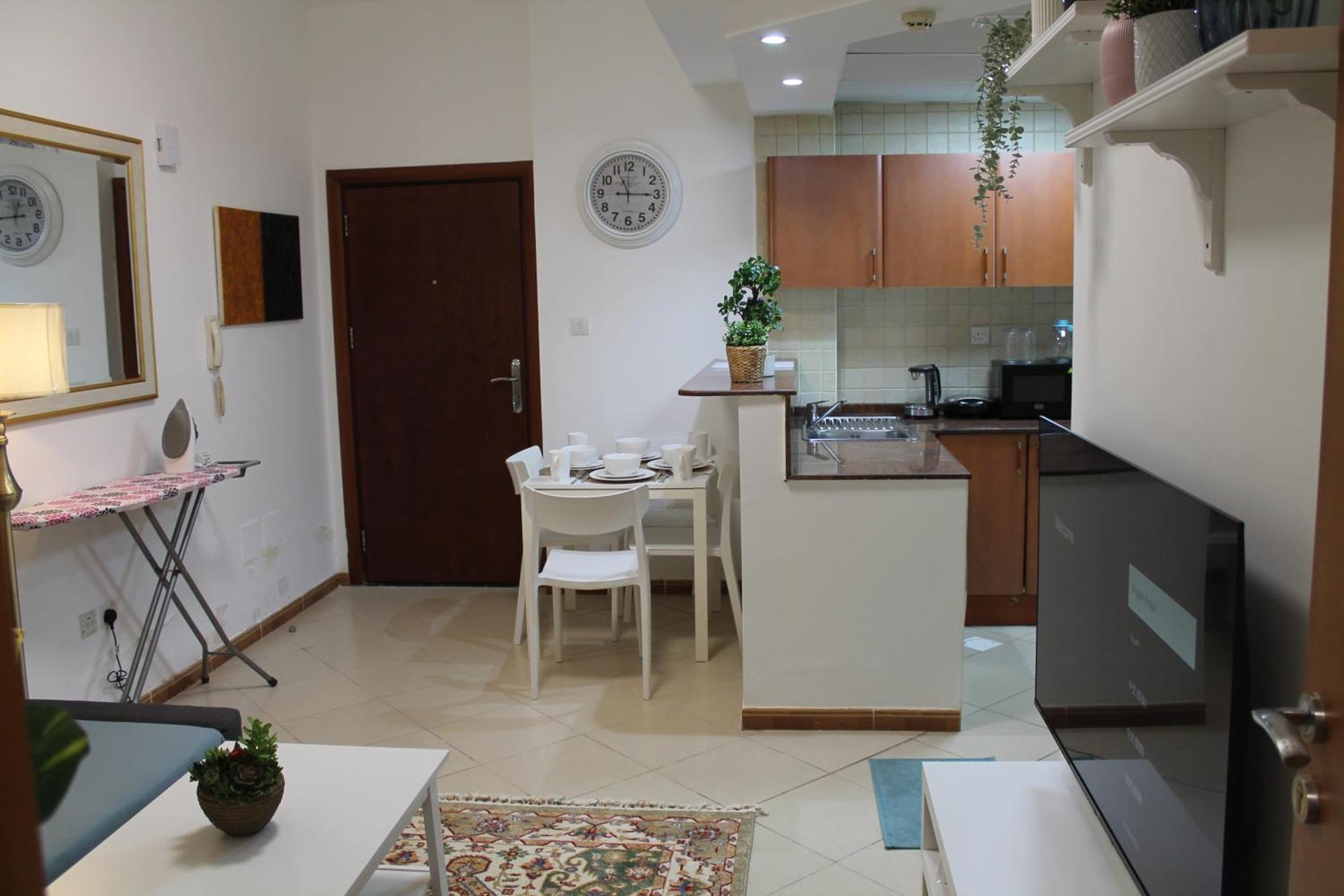 Newly Furnished Cozy 1 Bedroom Apartment Close To Jbr Beach And Metro Dubai Exteriör bild