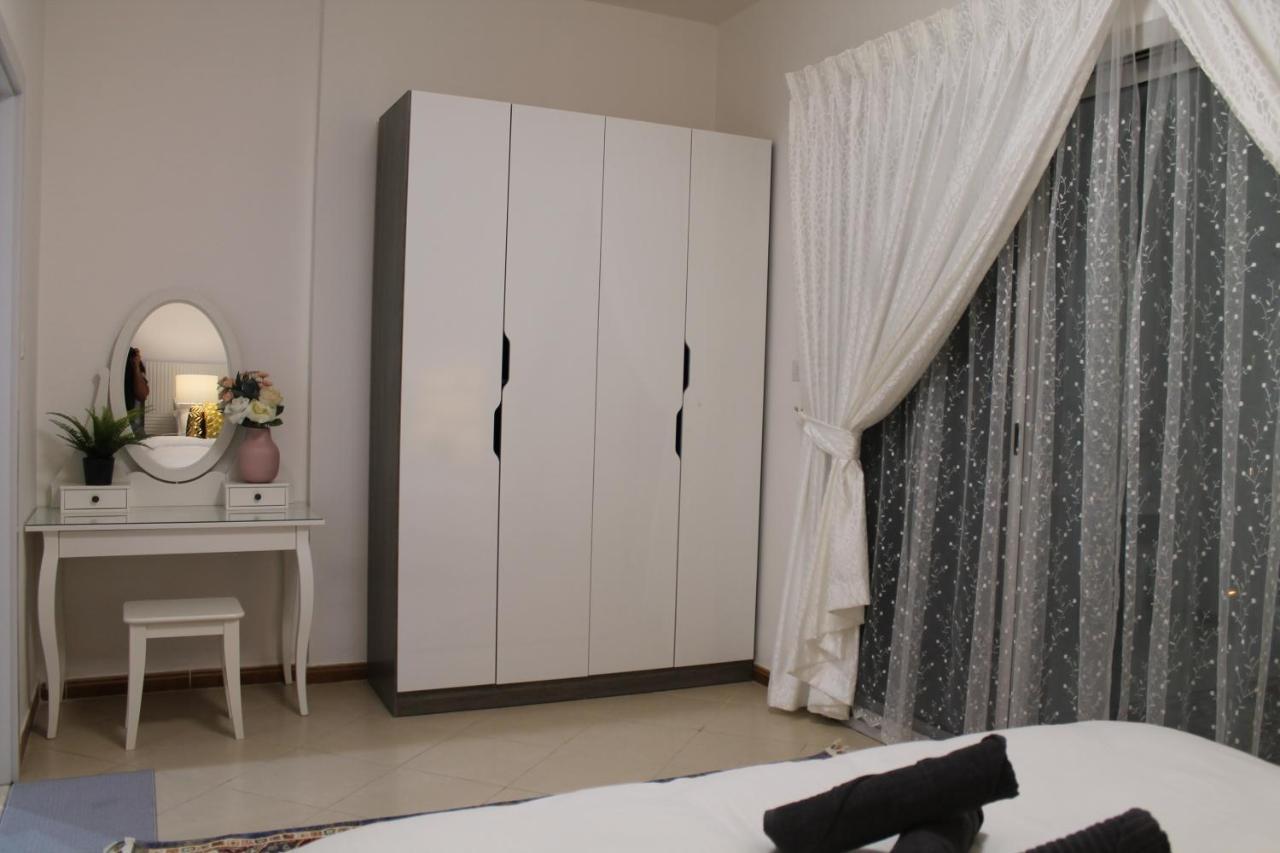 Newly Furnished Cozy 1 Bedroom Apartment Close To Jbr Beach And Metro Dubai Exteriör bild