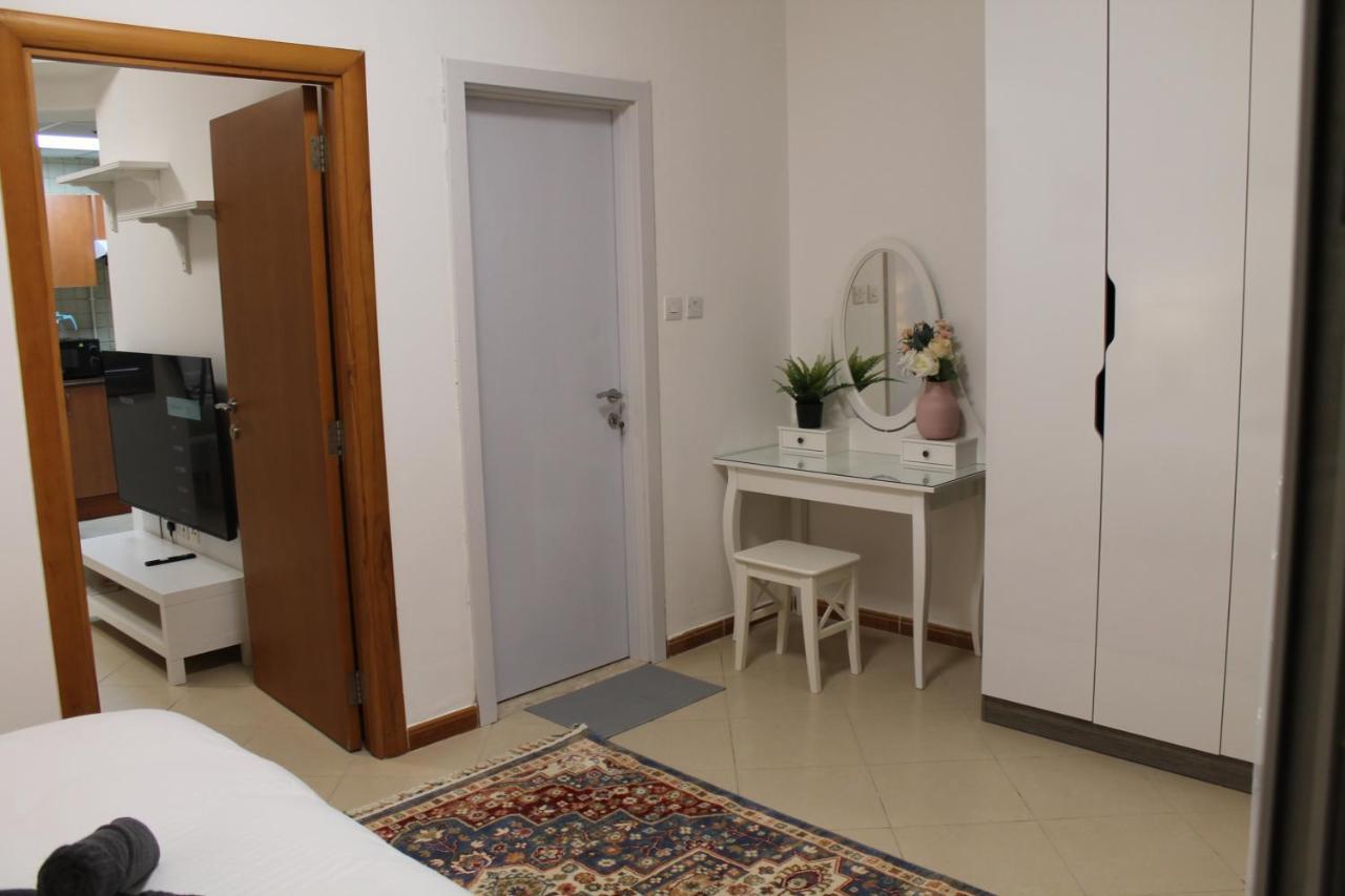 Newly Furnished Cozy 1 Bedroom Apartment Close To Jbr Beach And Metro Dubai Exteriör bild